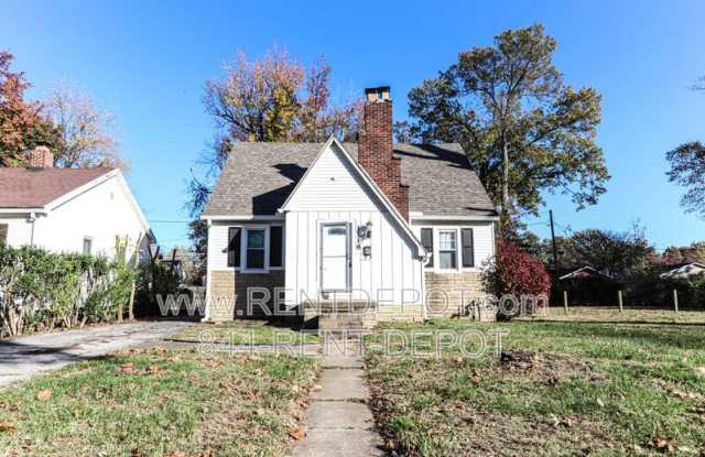 1118 Brookside Dr.