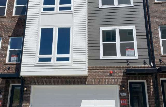 Photo of 10590 RED OAK Street