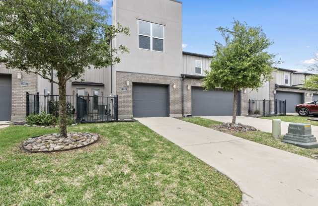 3911 WS Phillips Parkway - 3911 WS Phillips Parkway, College Station, TX 77845