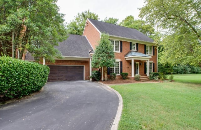 6329 Chickering Woods Dr - 6329 Chickering Woods Drive, Nashville, TN 37215