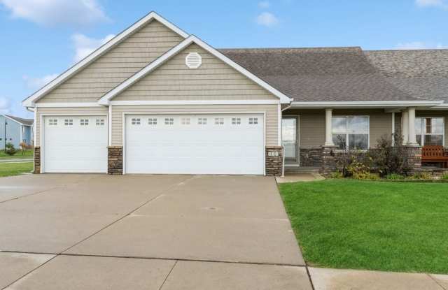 Photo of Leasing Special!! $500 off 1st Months' rent if move in is before 2/15! your Your Dream 3-Bedroom with Open Concept Living!