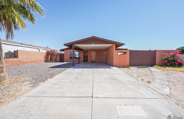 Photo of 1183 E BABBITT LN