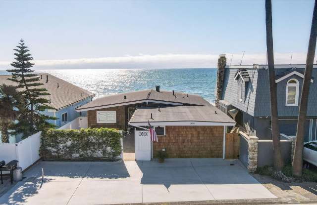 Photo of 3884 Pacific Coast Highway