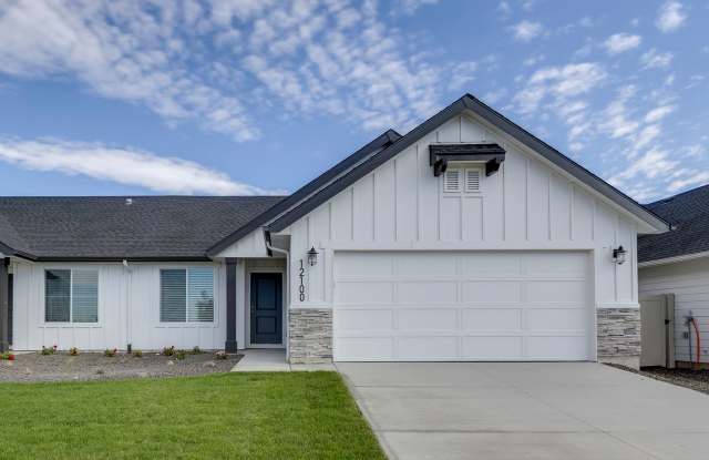 Charming Attached Townhome in Nampa at an Incredible Price!