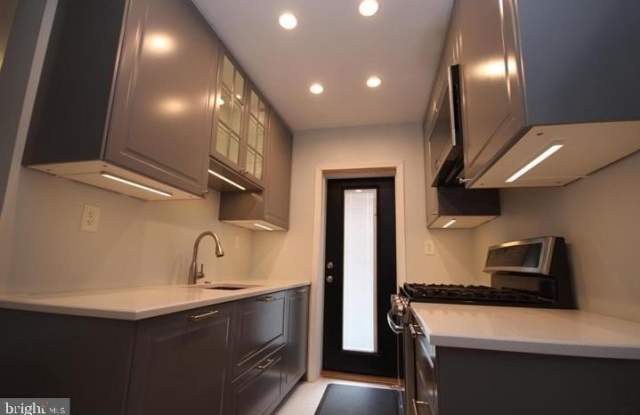 2100 N BRANDYWINE Street