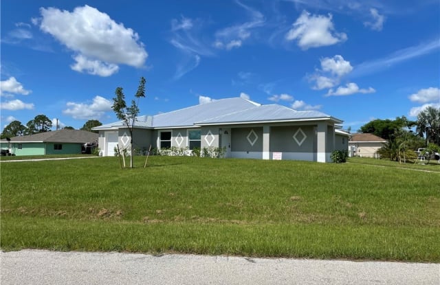 4501-4503 20th Street SW - 4501-4503 20th Street Southwest, Lehigh Acres, FL 33973