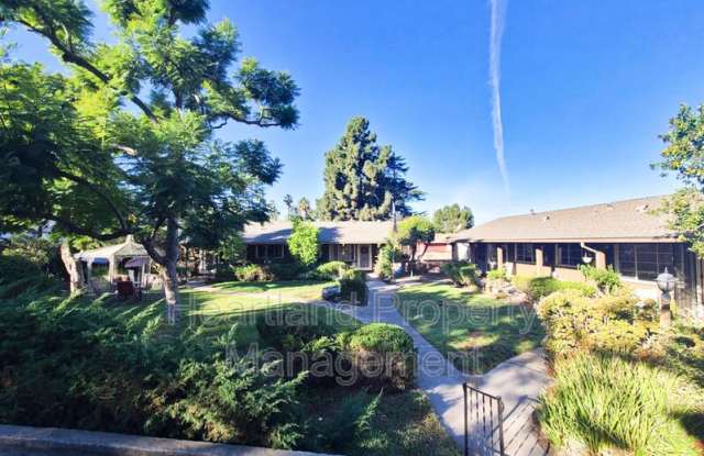 8542 Lemon Ave.