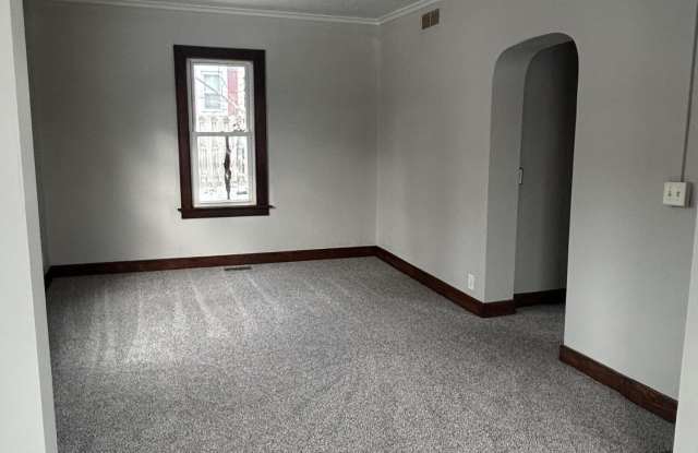 253 S Greenwich Street unit: 1