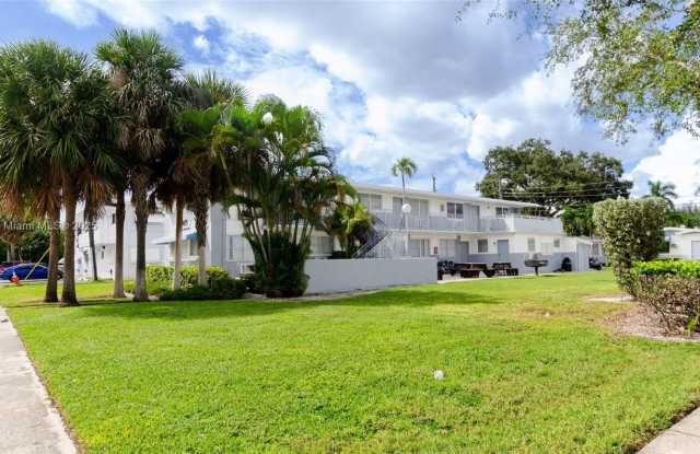 Photo of 1605 NE 126