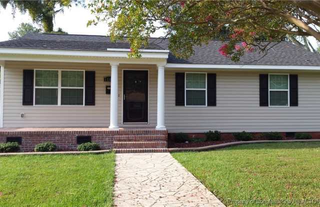 Photo of 1100 E 14th Street