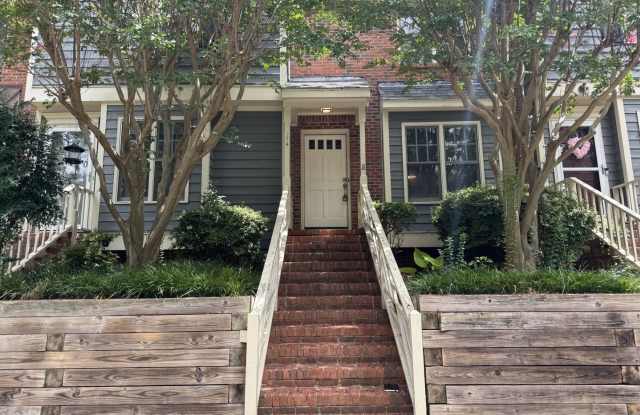 2 bd 1.5 bath Townhouse