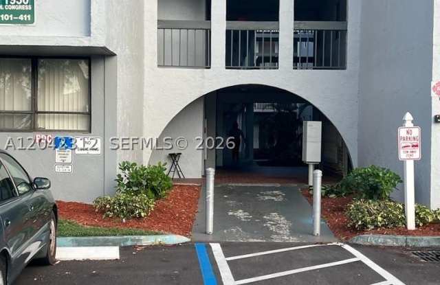 1950 N Congress Ave