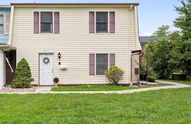 3 Bed 2 Bath Home Available To Rent For $1,100/mo