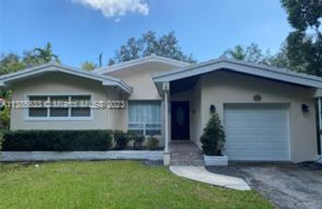 1420 Ortega Ave - 1420 Ortega Avenue, Coral Gables, FL 33134