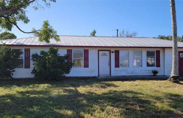 706 SW 31st Street