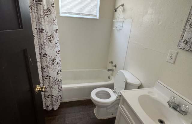 8746 West Carmen Avenue - 2