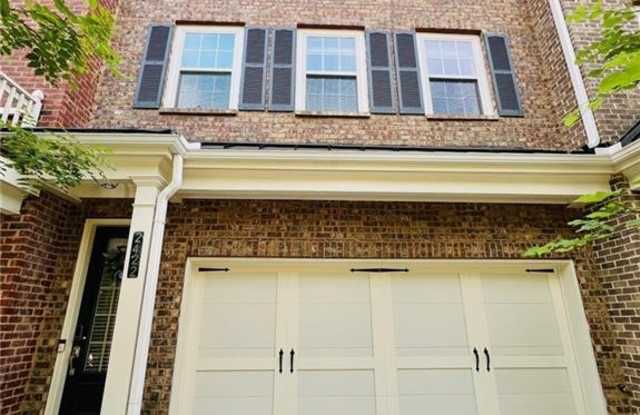 2422 Tenor Lane