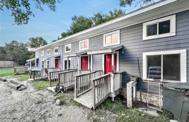 1108 W Mccarty Lane unit: A+D Port