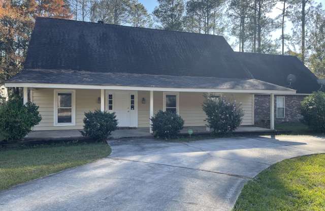 Photo of 212 Lexington Dr