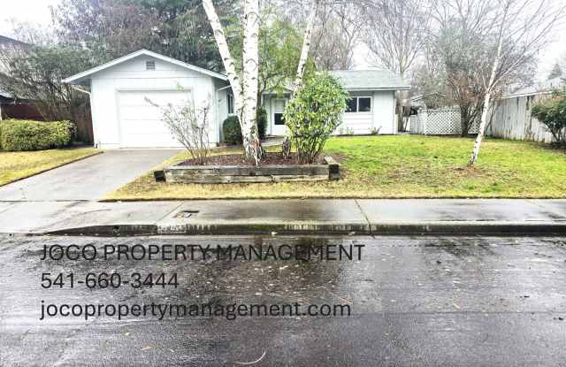 Photo of 3 bed 1 bath Home for Rent in Grants Pass