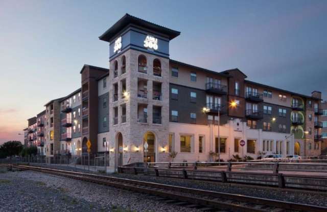 320 North Lamar Blvd