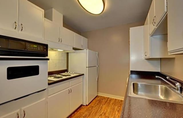 Woodside Place Apartments