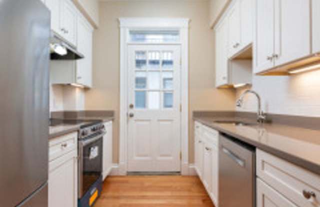 Photo of AWESOME FENWAY 3 BED!!
