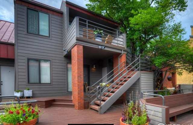 Completely Renovated 3 Bed 2 Bath Condo Downtown Pearl. Brand New Interior!