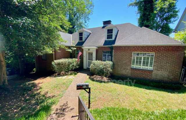 Photo of 812 Cabell Avenue