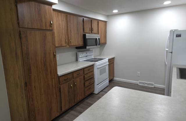 3124 North Bluemound Drive