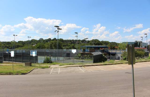 2309 Shoal Creek Blvd