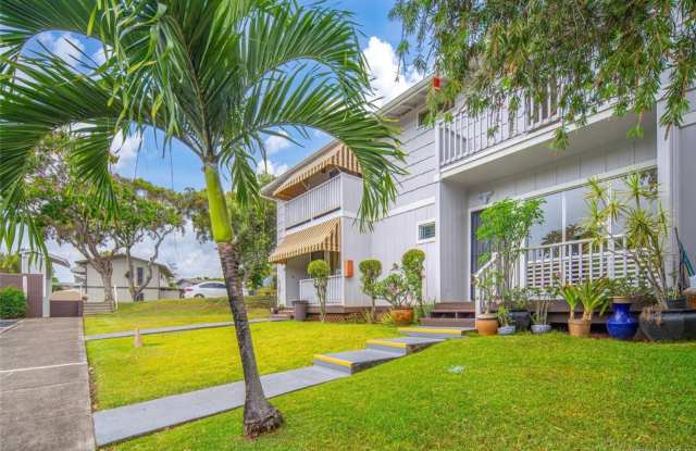 Beautiful Updated 3BR Unit!!