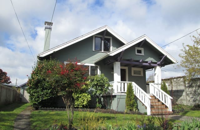 2927 NE 63RD AVE - 2927 Northeast 63rd Avenue, Portland, OR 97213