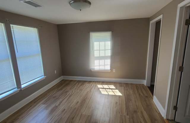 1605 North Liberty Street - C