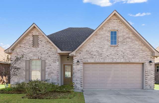 Photo of 4 Bedroom House Available for 2026 School Semester