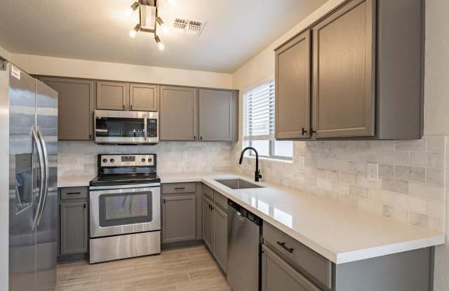 338 N 152nd Drive