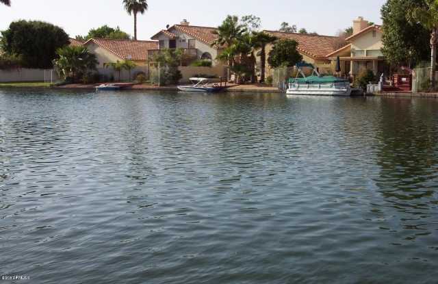 Photo of 11018 W POINSETTIA Drive