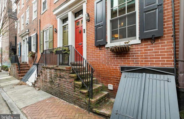 410 S ISEMINGER STREET