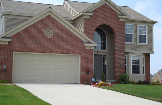 7205 Meadowgrass CT SE - 7205 Meadowgrass Court Southeast, Kent County, MI 49316