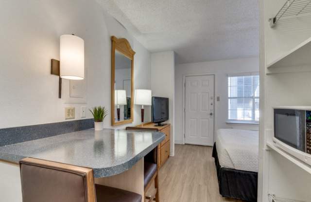 Photo of Waterford Studios Fully Furnished with Utilities Included