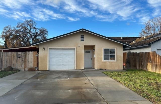 504 Orange Ave - 504 Orange Avenue, Chowchilla, CA 93610