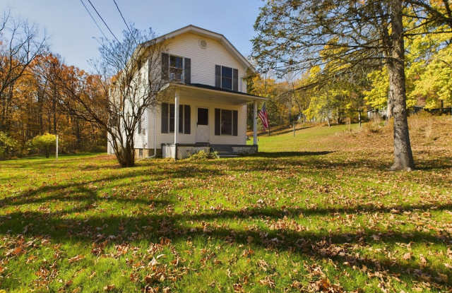 Photo of 12 Old Turnpike Road