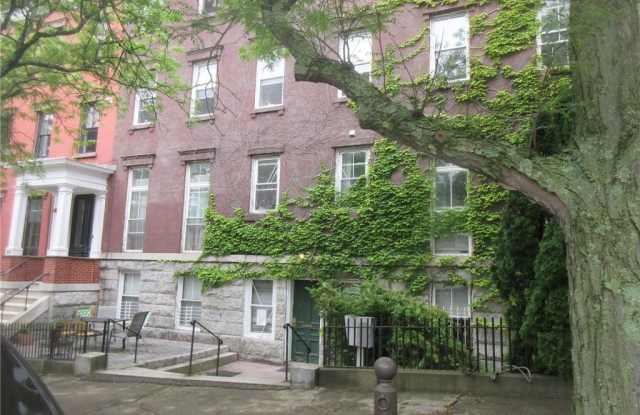 100 Bowen Street