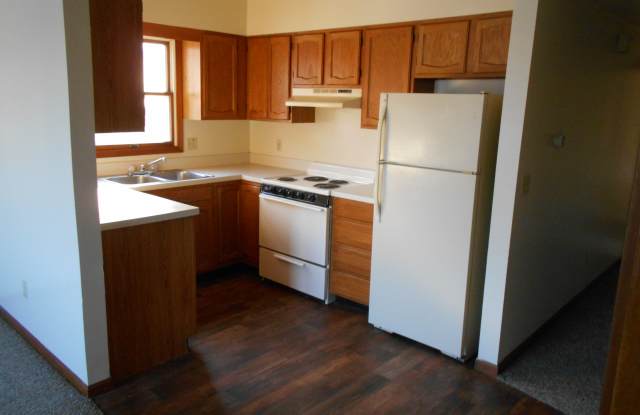 Photo of 1000 North 00ew