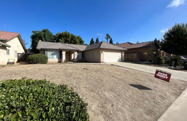 3912 East Willow Avenue - 3912 East Willow Avenue, Visalia, CA 93292