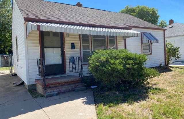 1138 N Piatt Ave - 1138 Piatt Street, Wichita, KS 67214