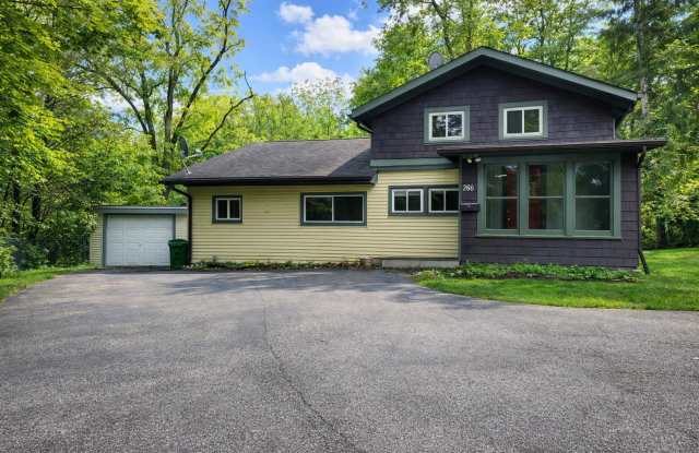 3 Bedroom 1 bath HomeCharming Updated Home in Quiet Bedford Neighborhood