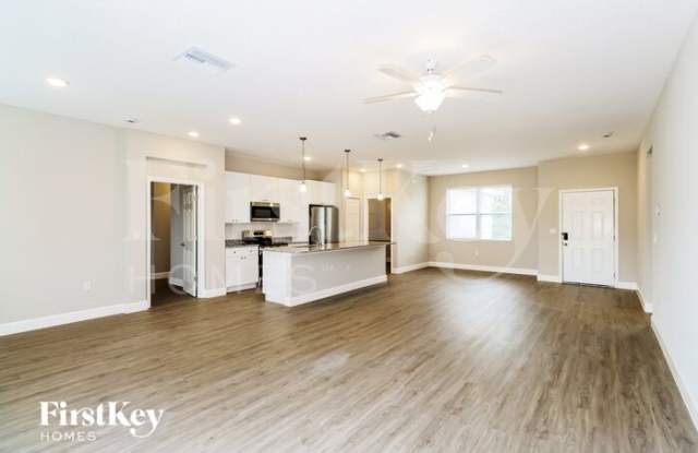 1211 Sexton Road Southwest