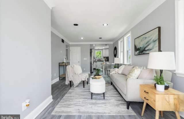 6628 HARTWAIT Street