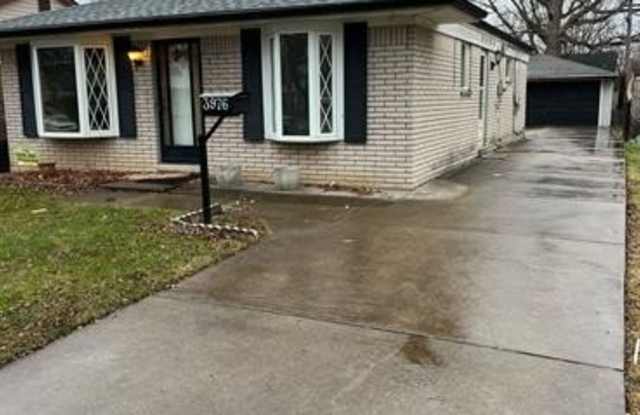 Photo of 3976 WEDDELL Street